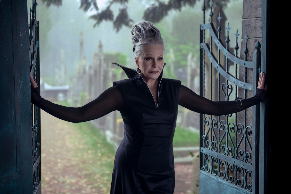 Joanna Lumley as Grandmama Hester Frump.