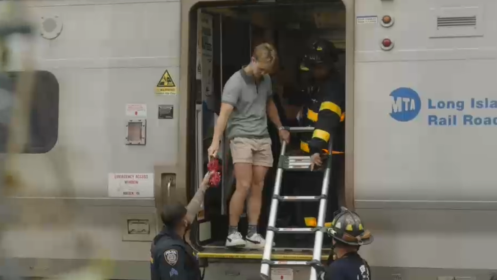 Emergency crews rescue drivers from NYC’s Clearview Expressway.